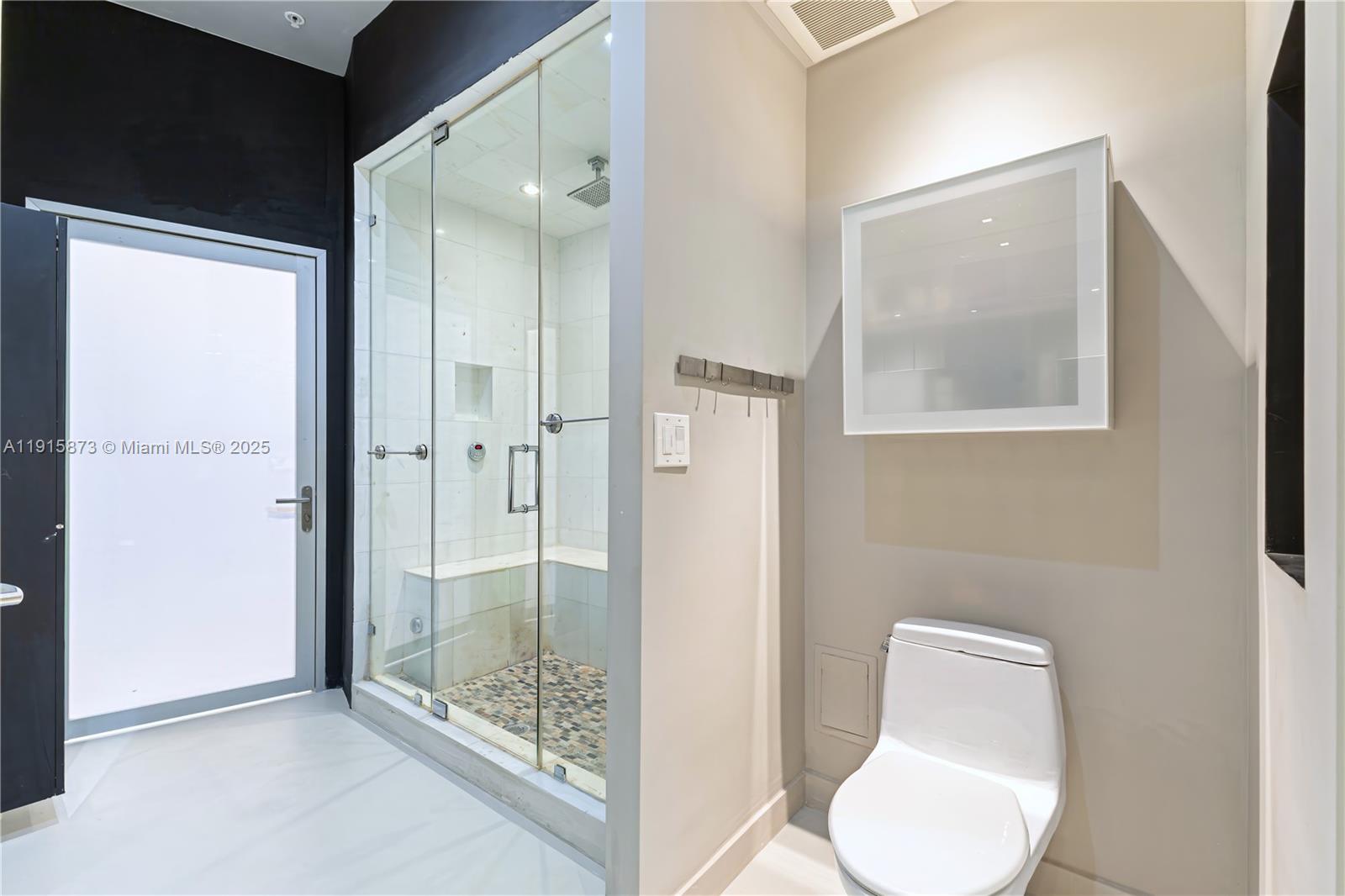 THE MERIDIAN CONDO - Residential