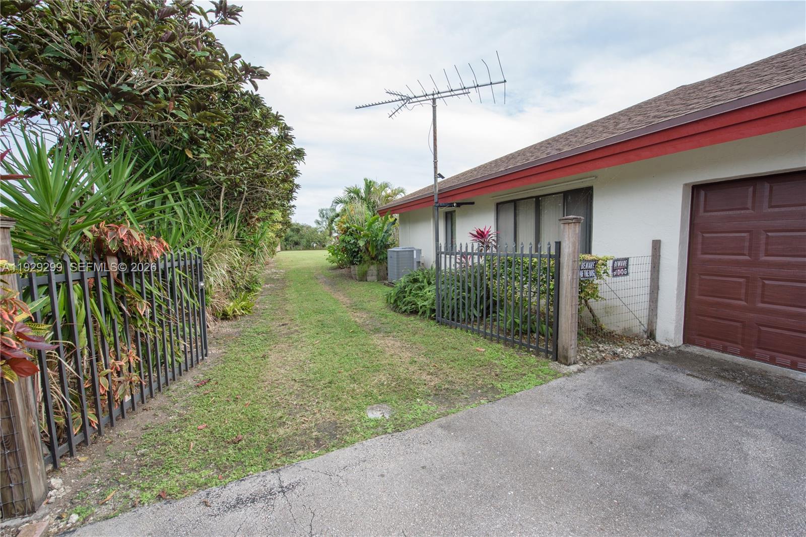 EPMORE GROVE ESTATES - Residential