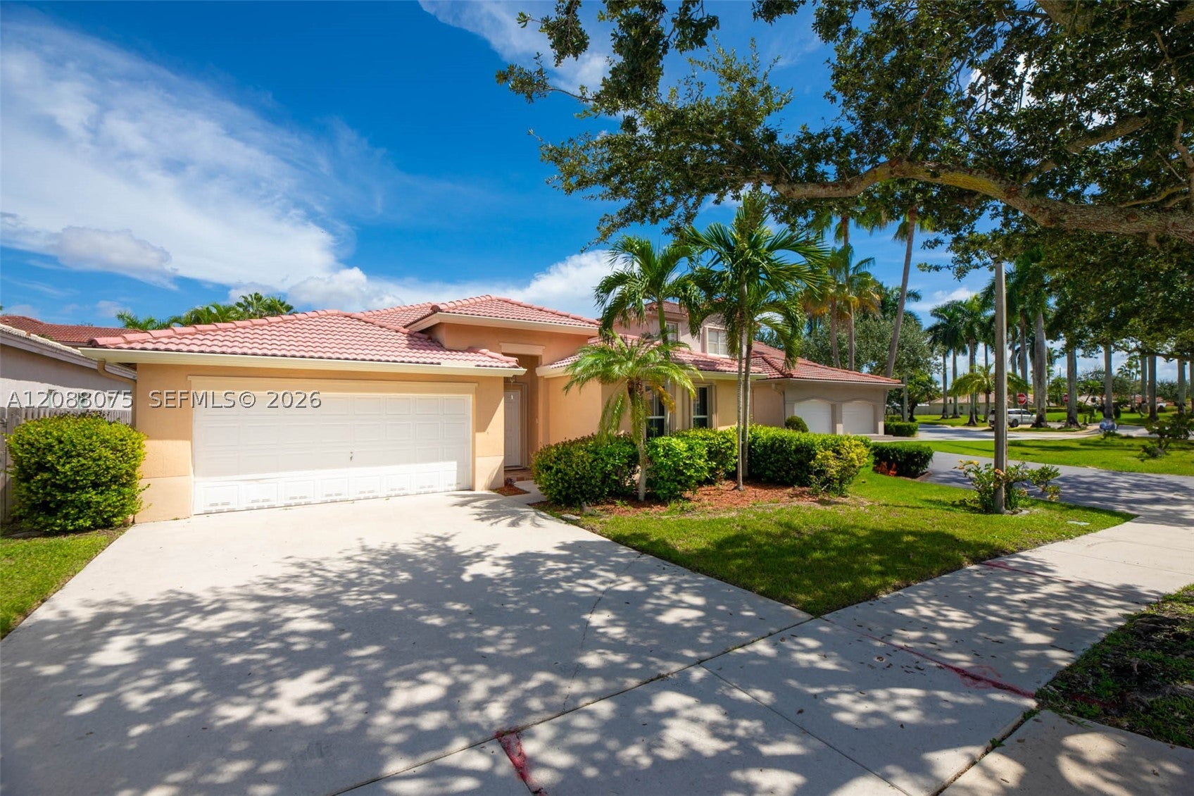13945 S Cypress Cove Cir
