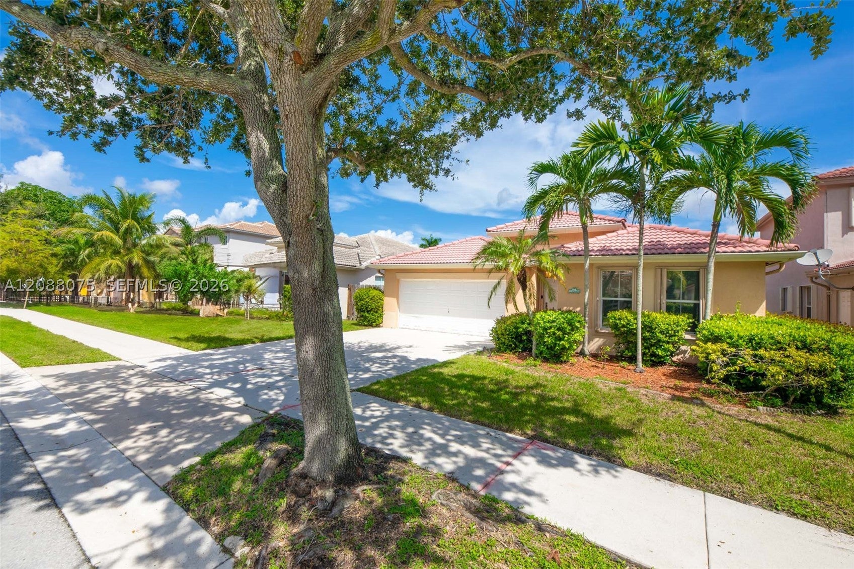 13945 S Cypress Cove Cir