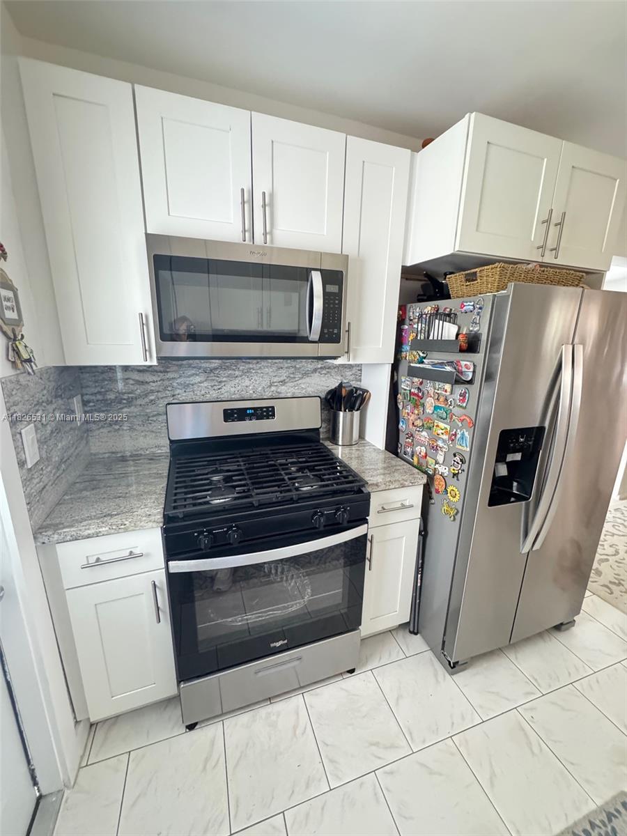 LAKE FOREST SEC 3 - Residential