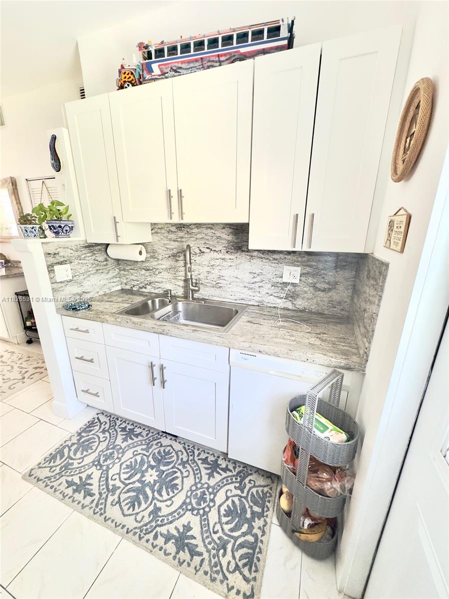 LAKE FOREST SEC 3 - Residential