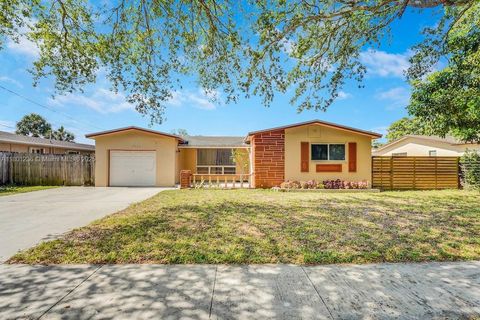 9060 SW 53rd St Cooper City FL 33328