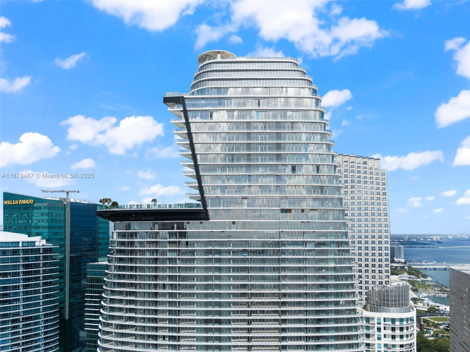 ASTON MARTIN RESIDENCES - Residential