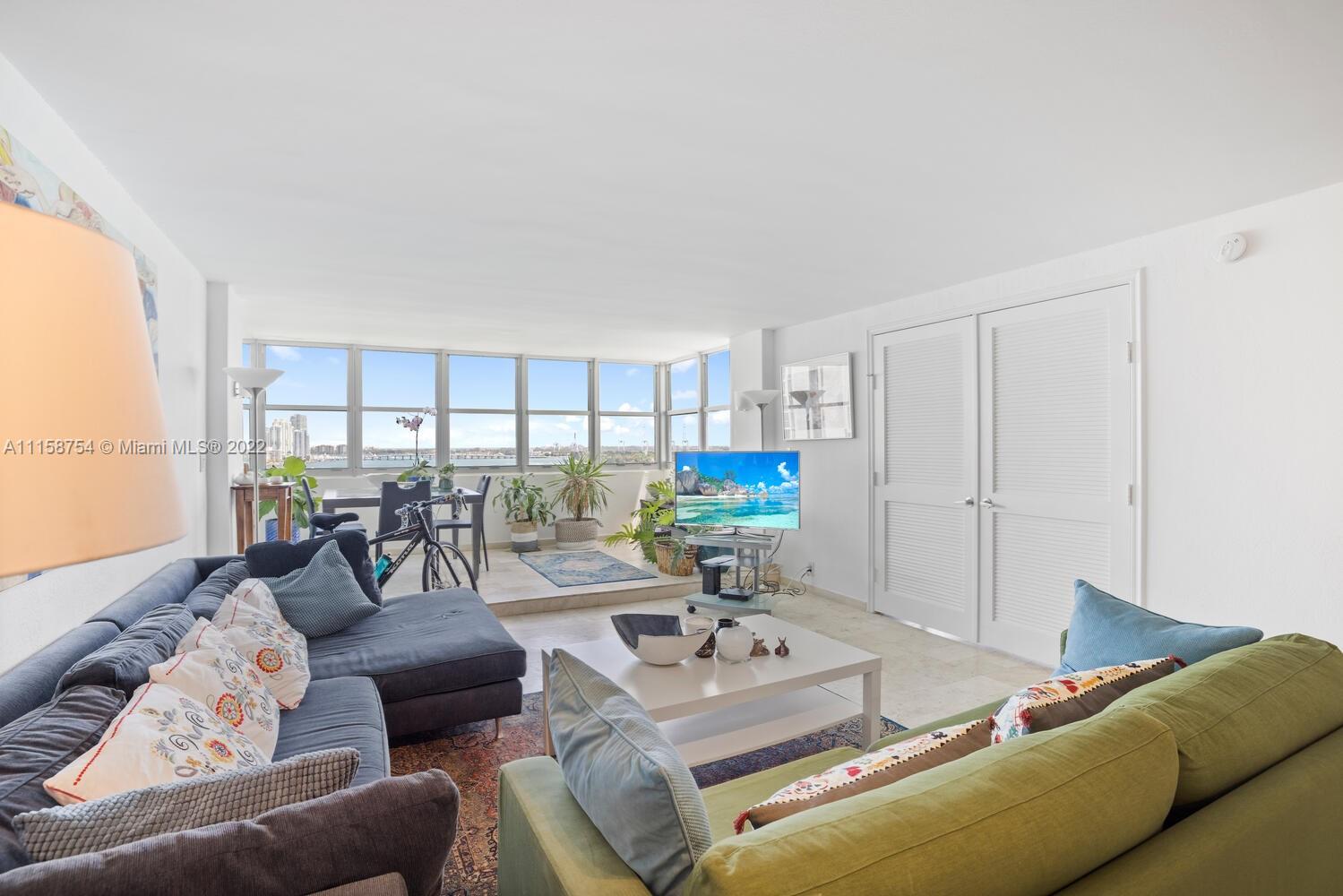 ISLAND TERRACE CONDO - Residential Lease