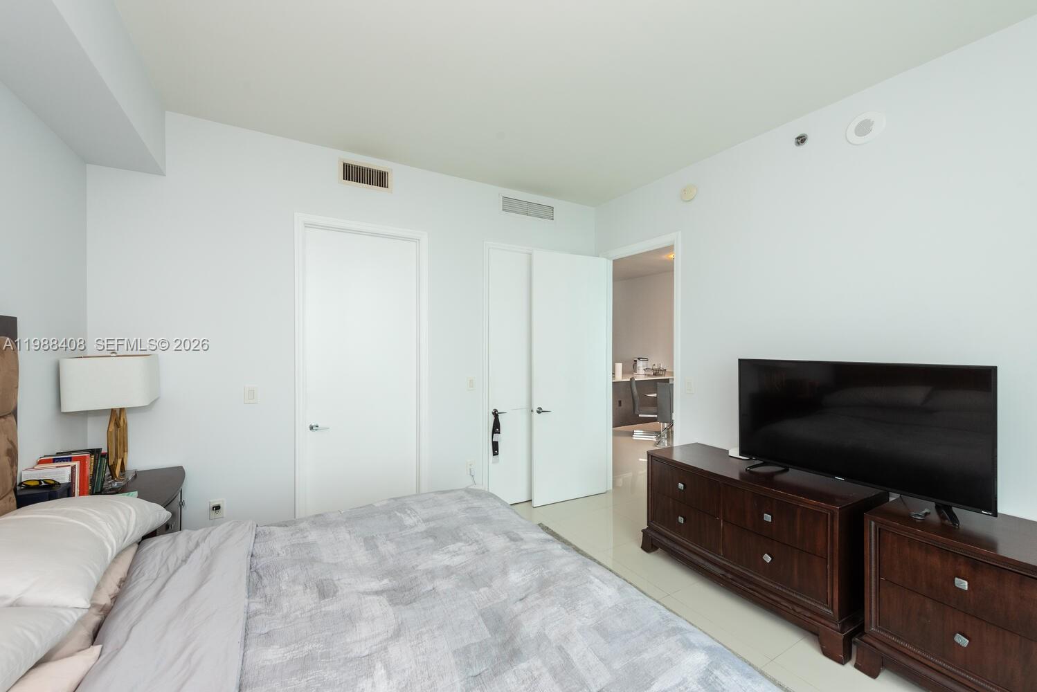 500 BRICKELL WEST CONDO - Residential