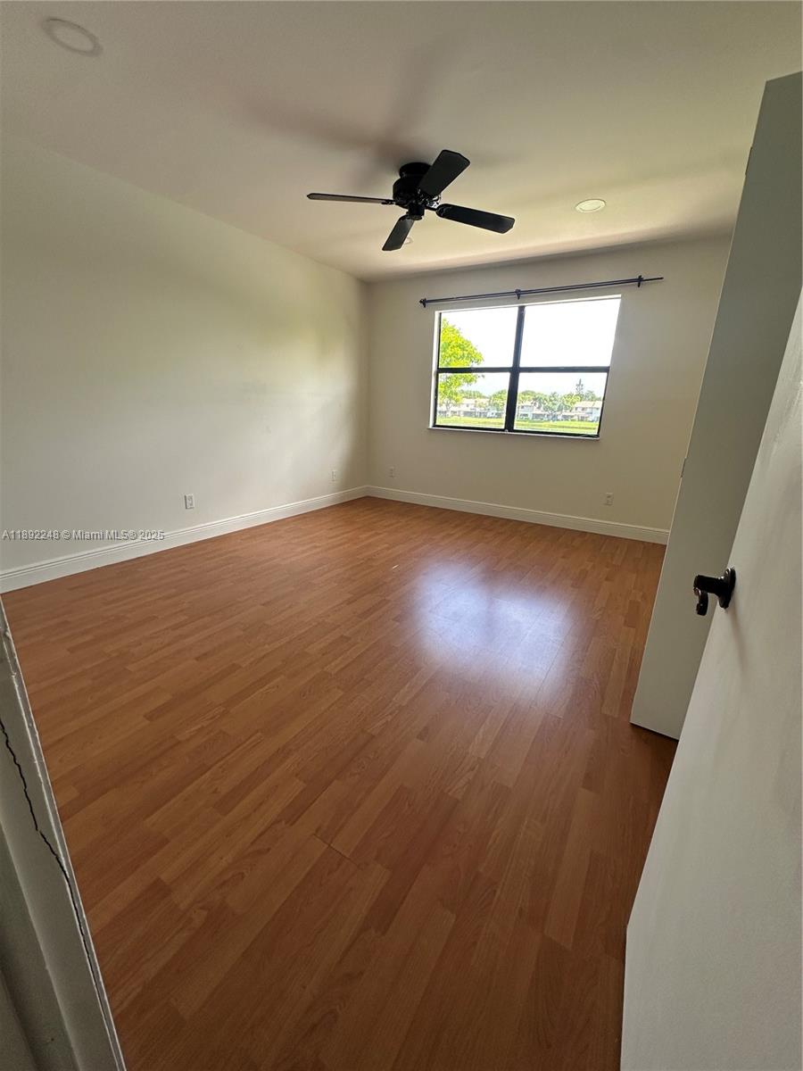 PEMBROKE POINTE SECTION T - Residential