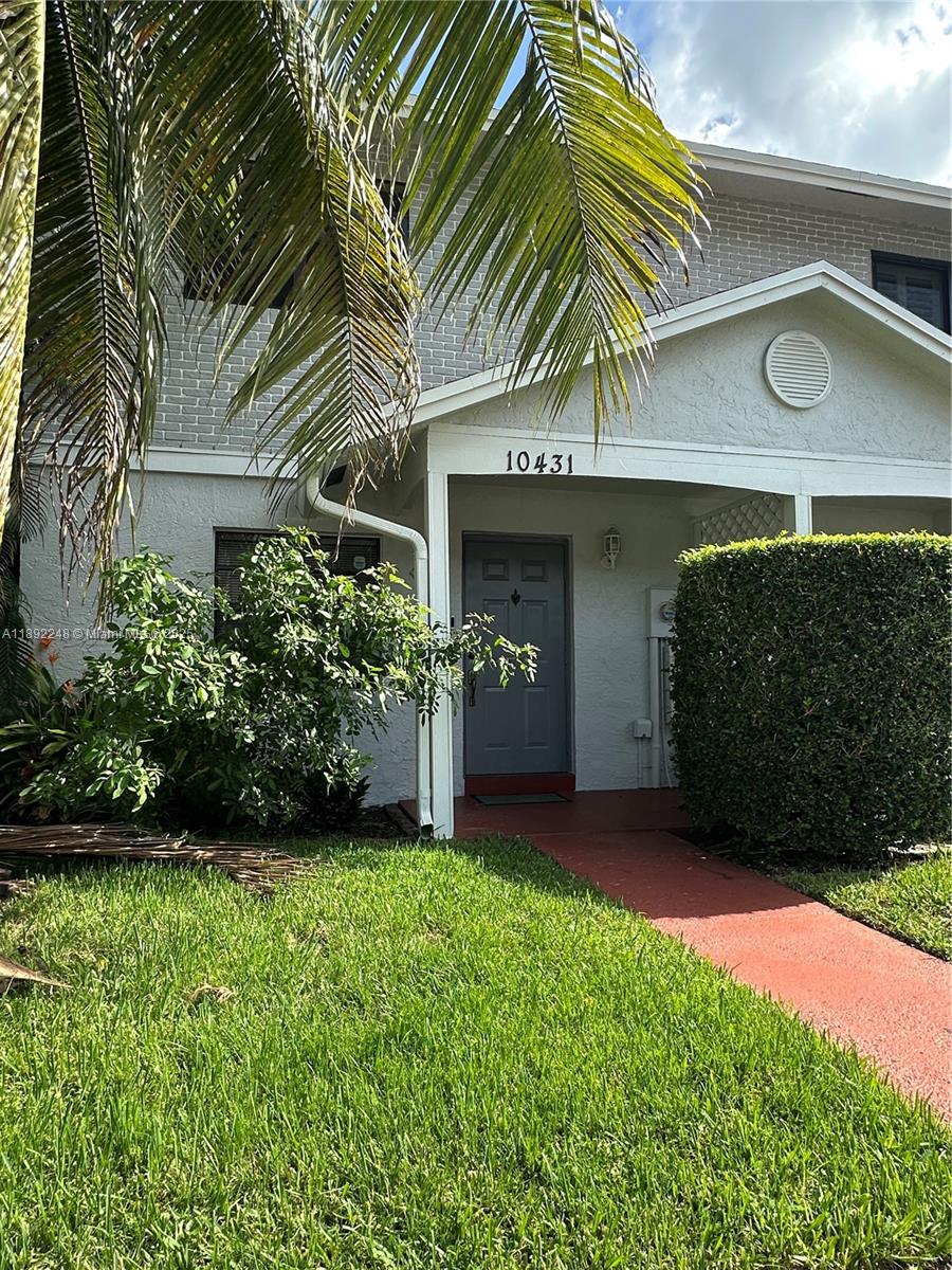 PEMBROKE POINTE SECTION T - Residential