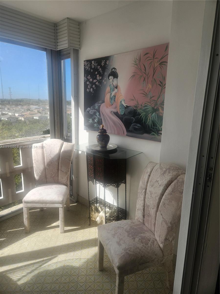 HILLCREST EAST NO 22 COND - Residential