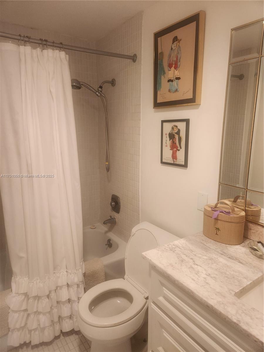 HILLCREST EAST NO 22 COND - Residential