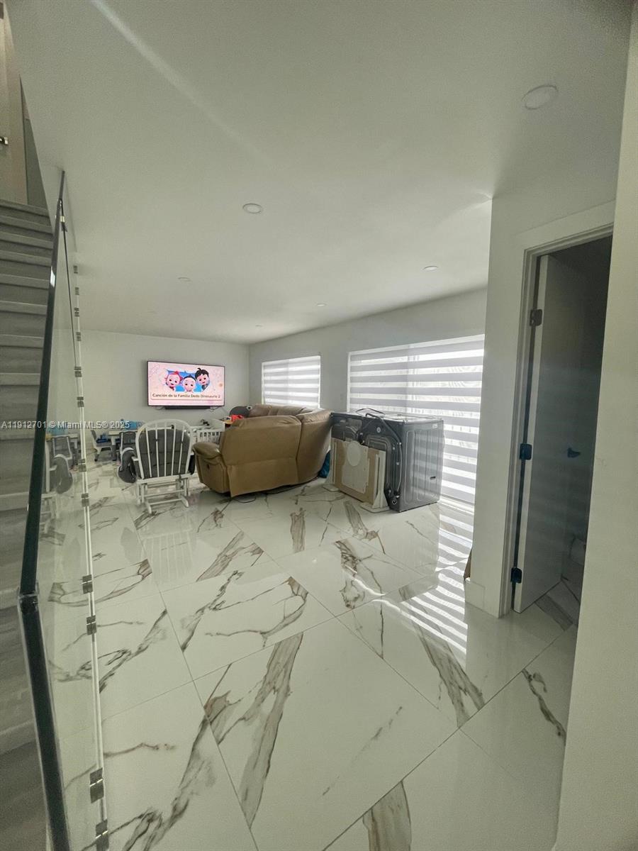 OLYMPIAN GDN CONDO - Residential Lease