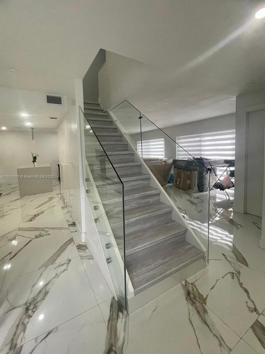 OLYMPIAN GDN CONDO - Residential Lease