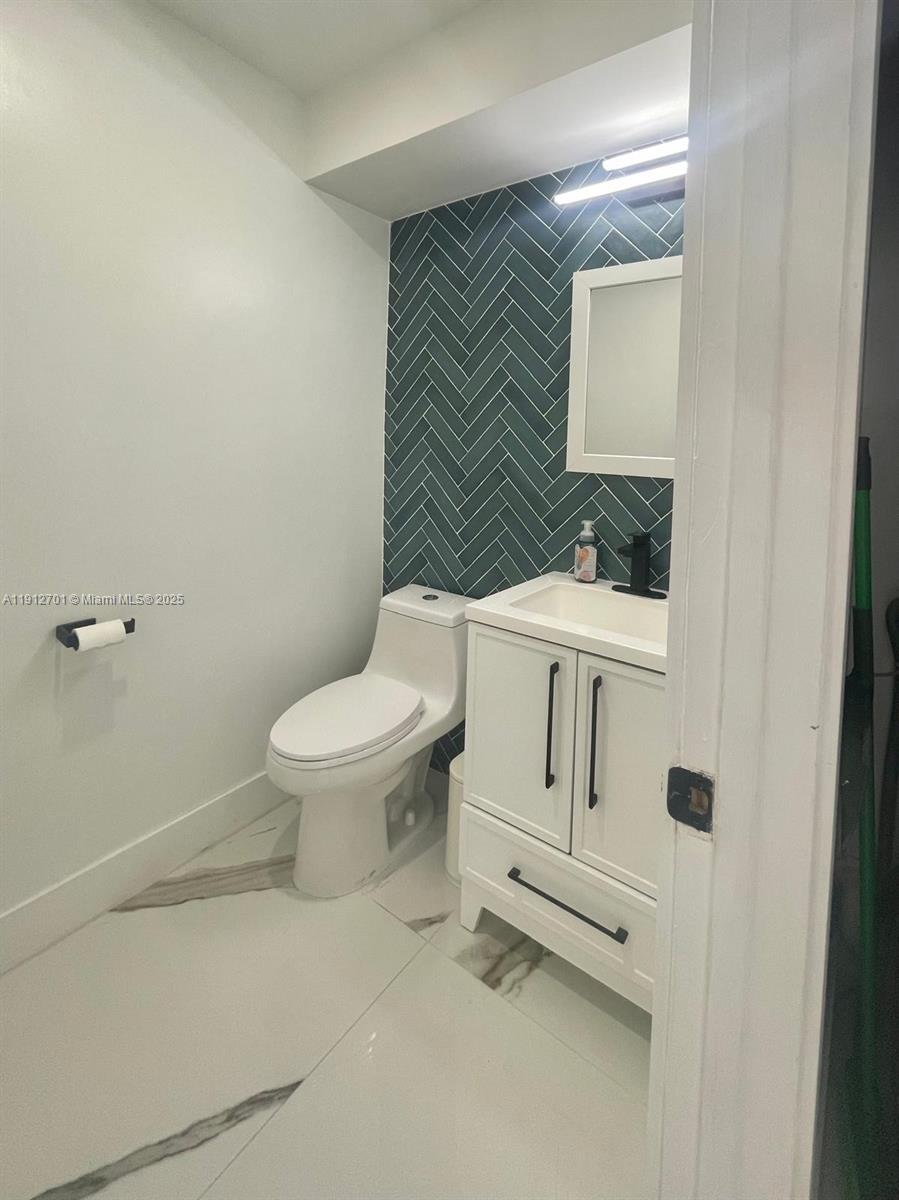 OLYMPIAN GDN CONDO - Residential Lease