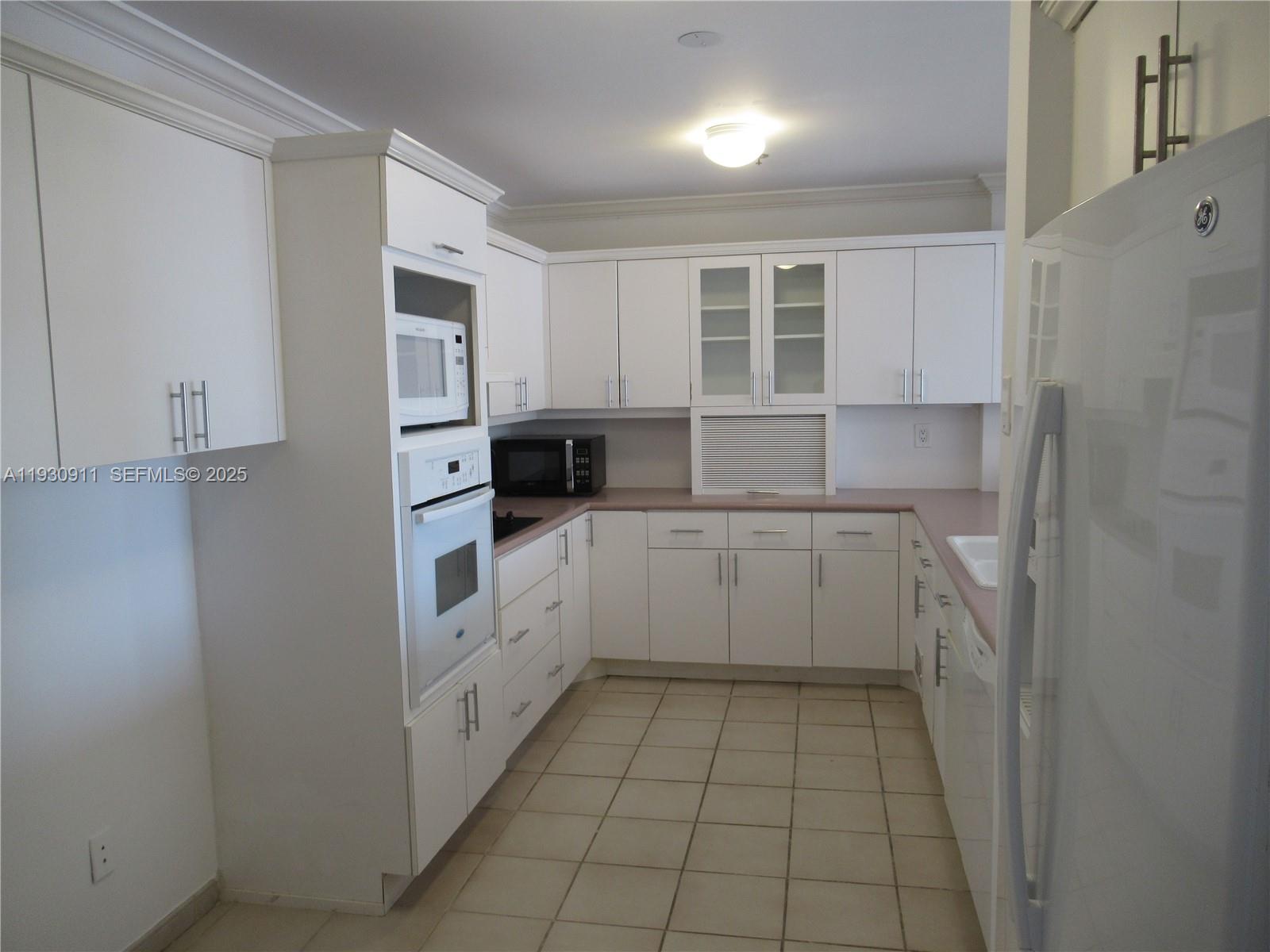 KEY COLONY NO 1 - Residential Lease