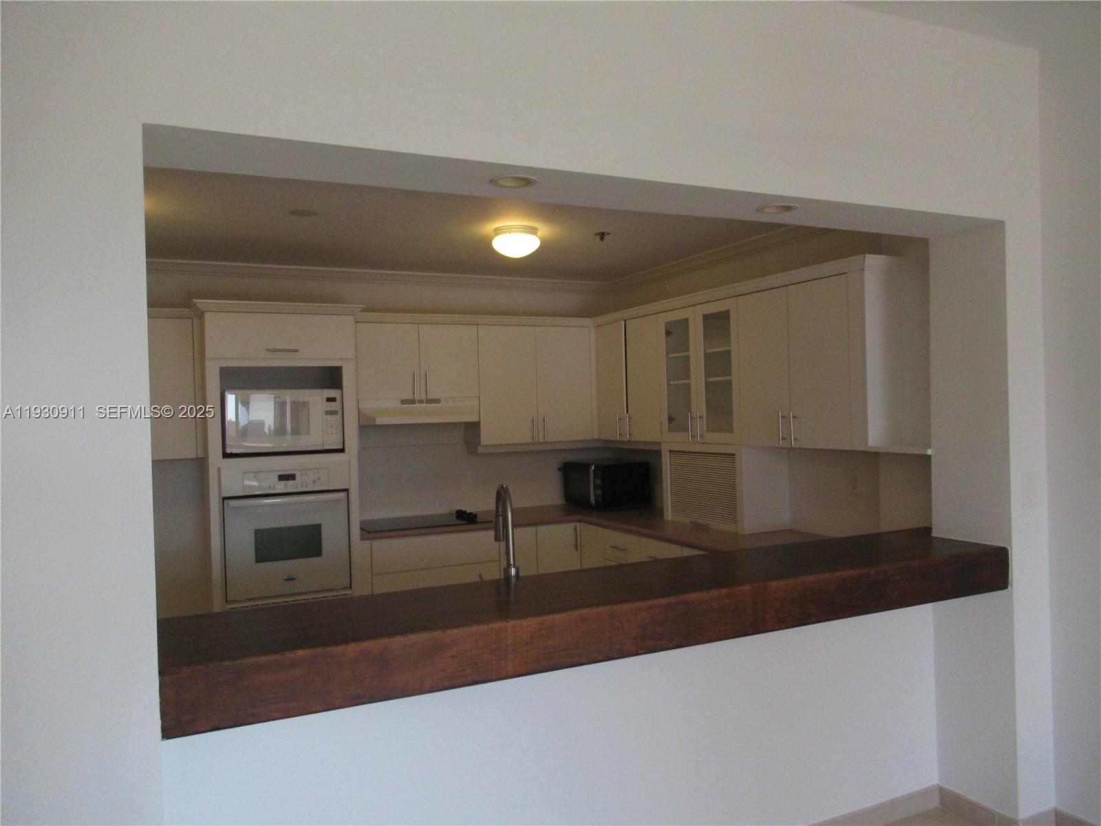 KEY COLONY NO 1 - Residential Lease