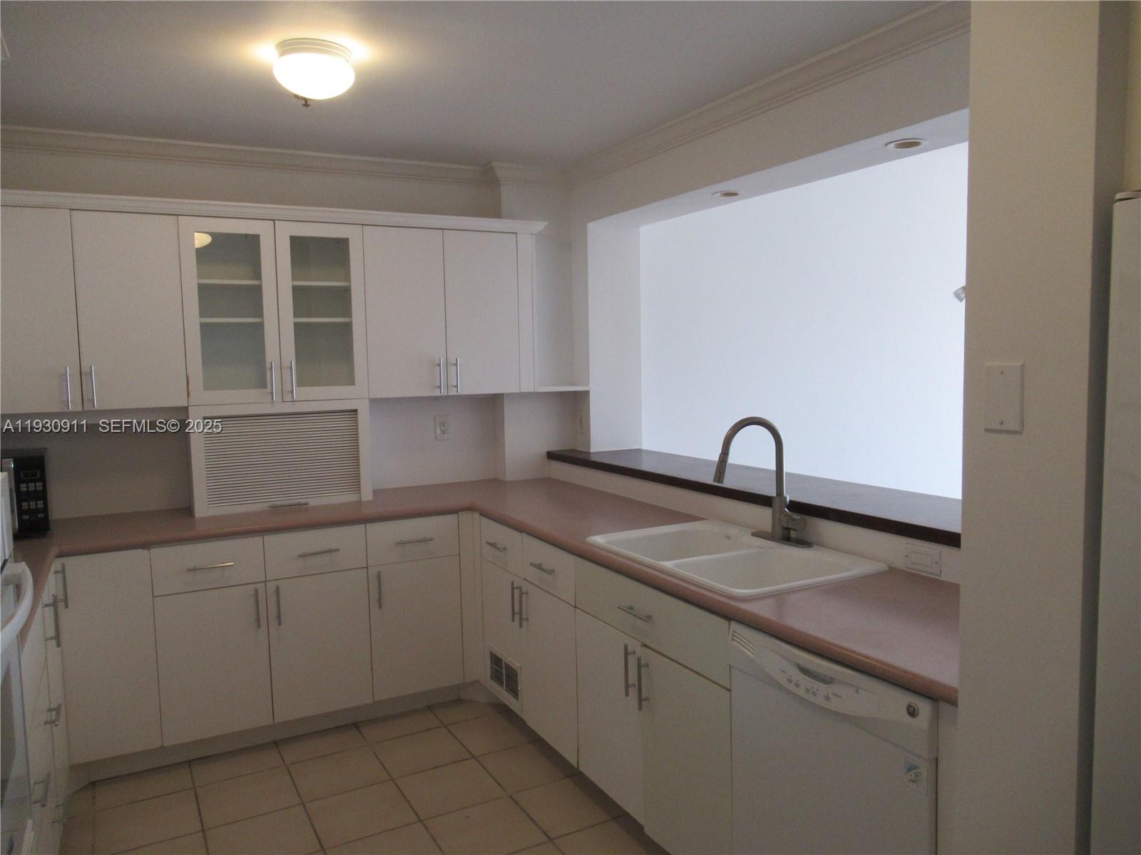 KEY COLONY NO 1 - Residential Lease