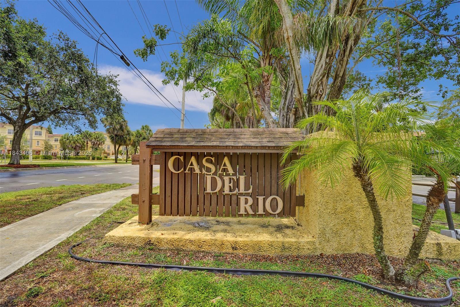 CASA DEL RIO CONDO - Residential
