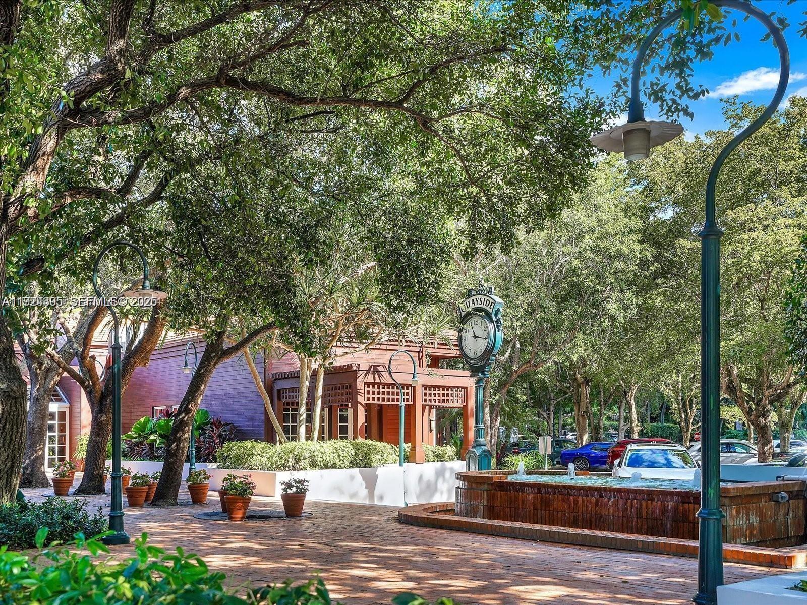 THE TOWERS OF QUAYSIDE CO - Residential