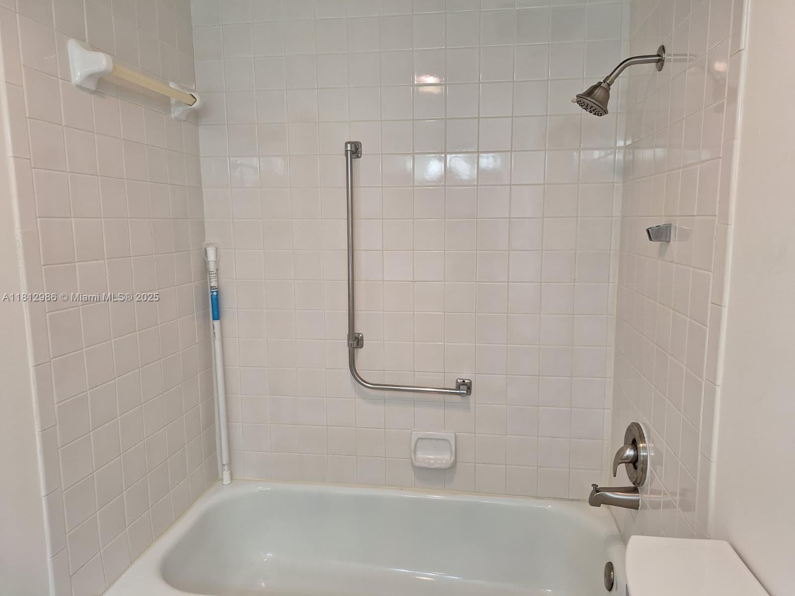 HILLCREST EAST NO 19 COND - Residential Lease