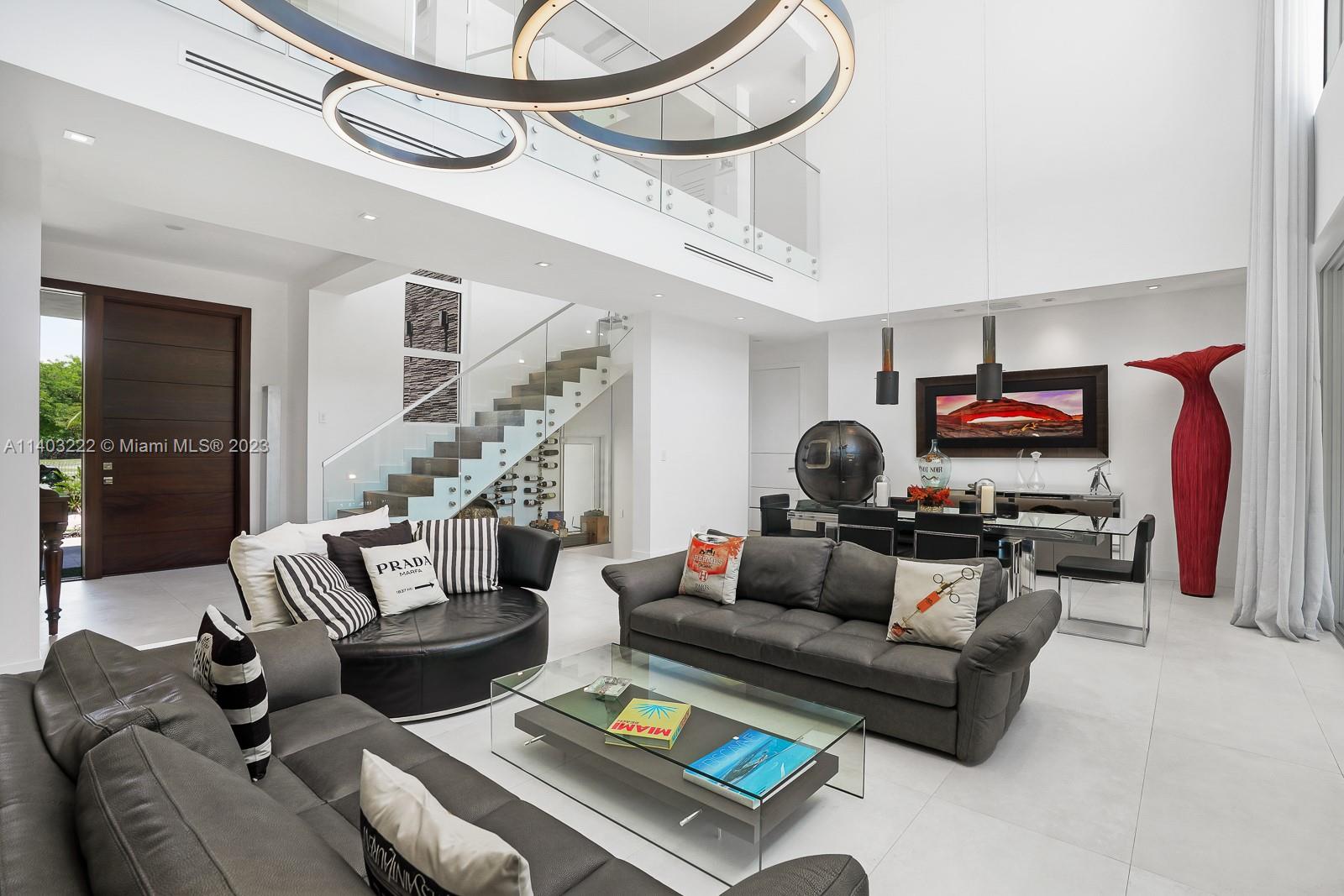 TROPICAL ISLE HOMES SUB 4 - Residential