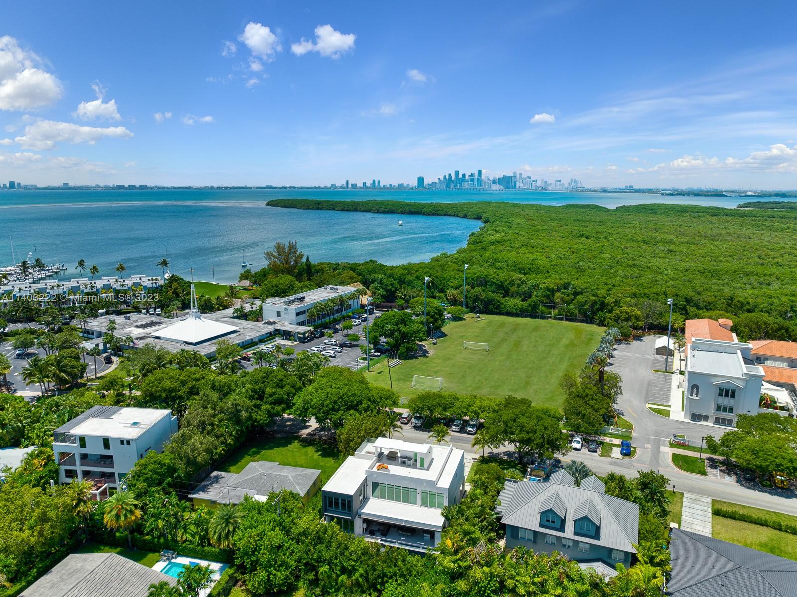 TROPICAL ISLE HOMES SUB 4 - Residential