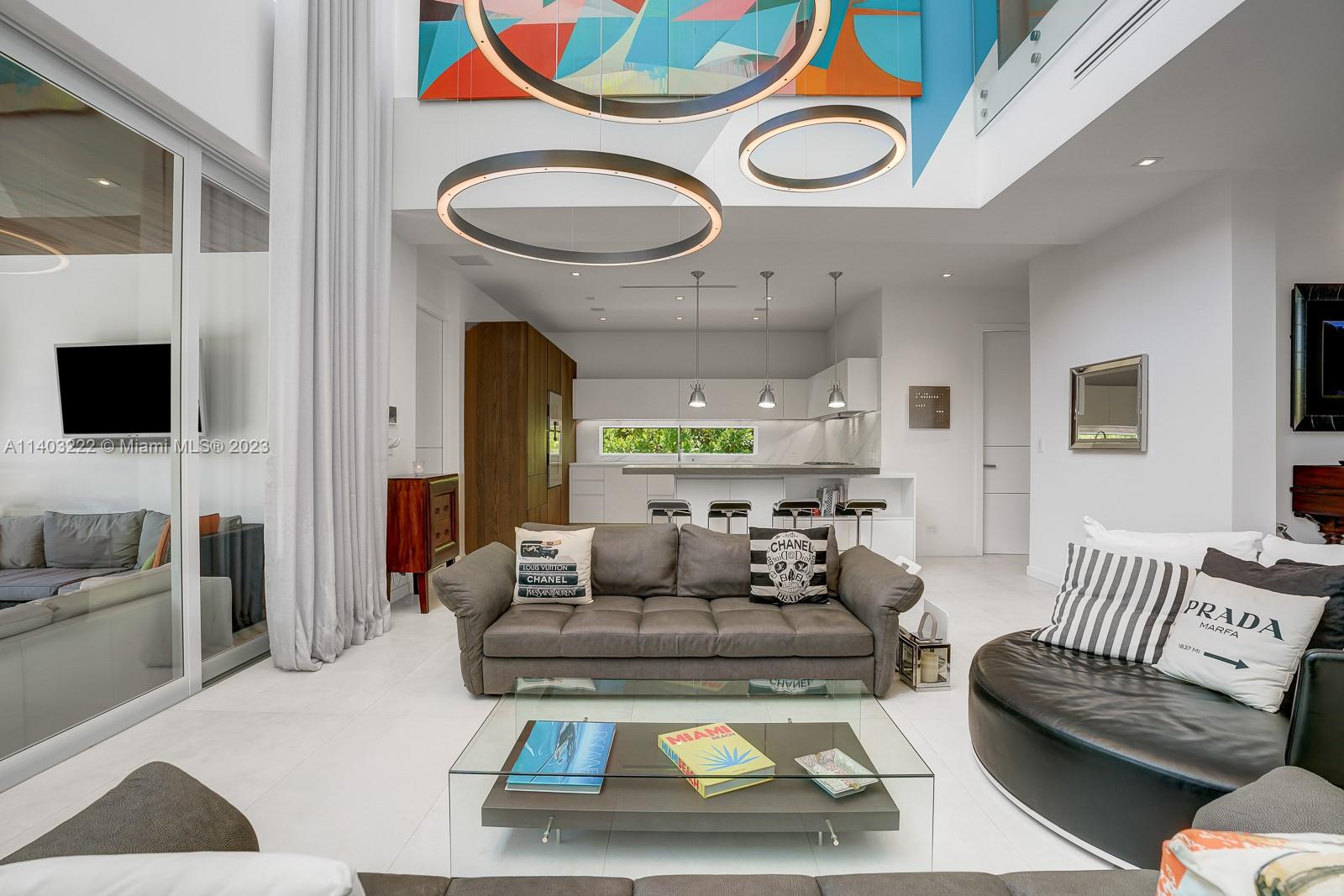 TROPICAL ISLE HOMES SUB 4 - Residential