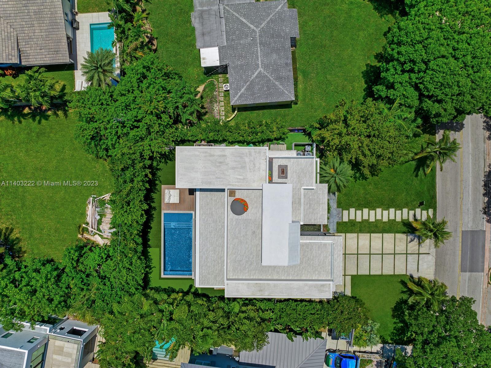 TROPICAL ISLE HOMES SUB 4 - Residential