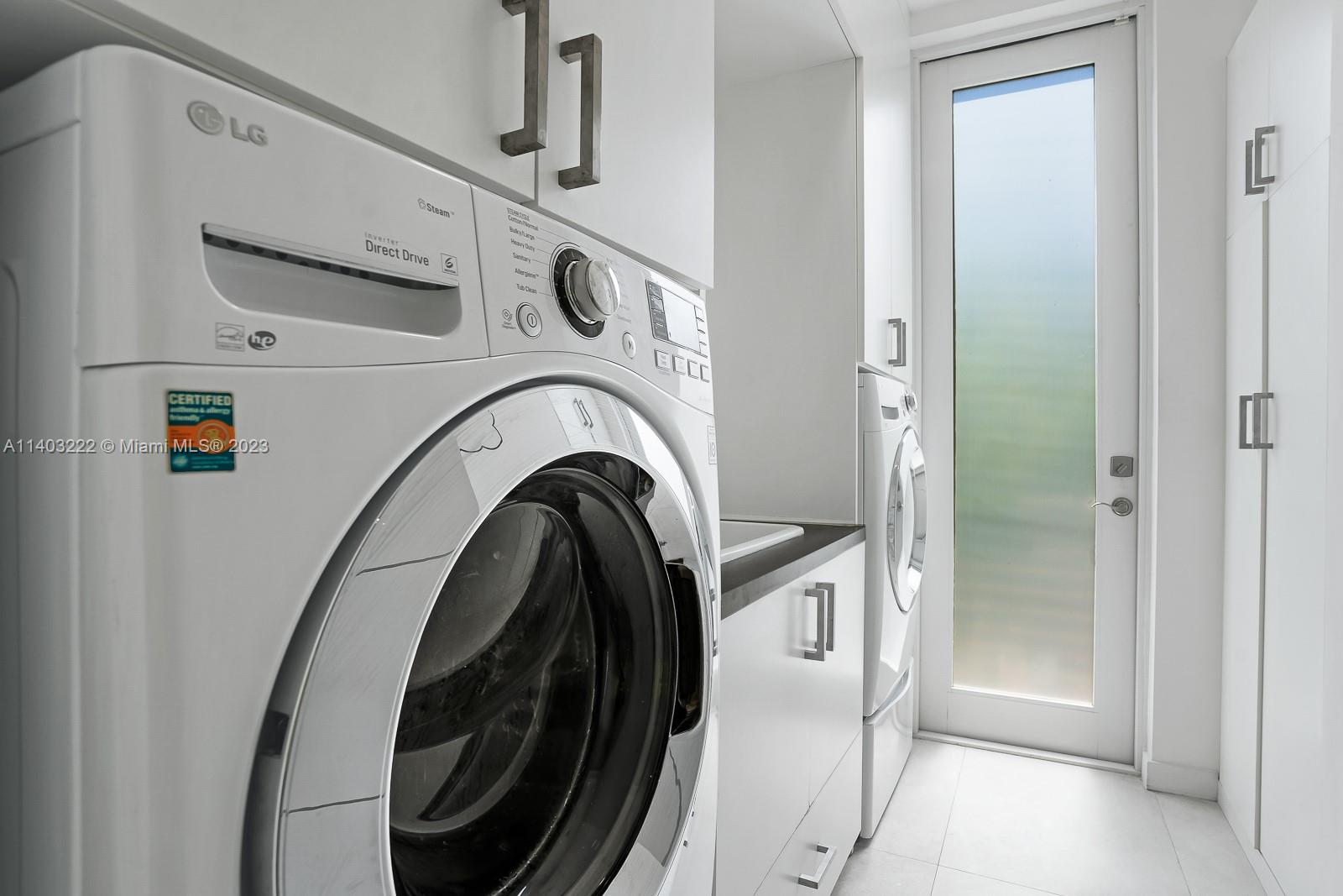 TROPICAL ISLE HOMES SUB 4 - Residential