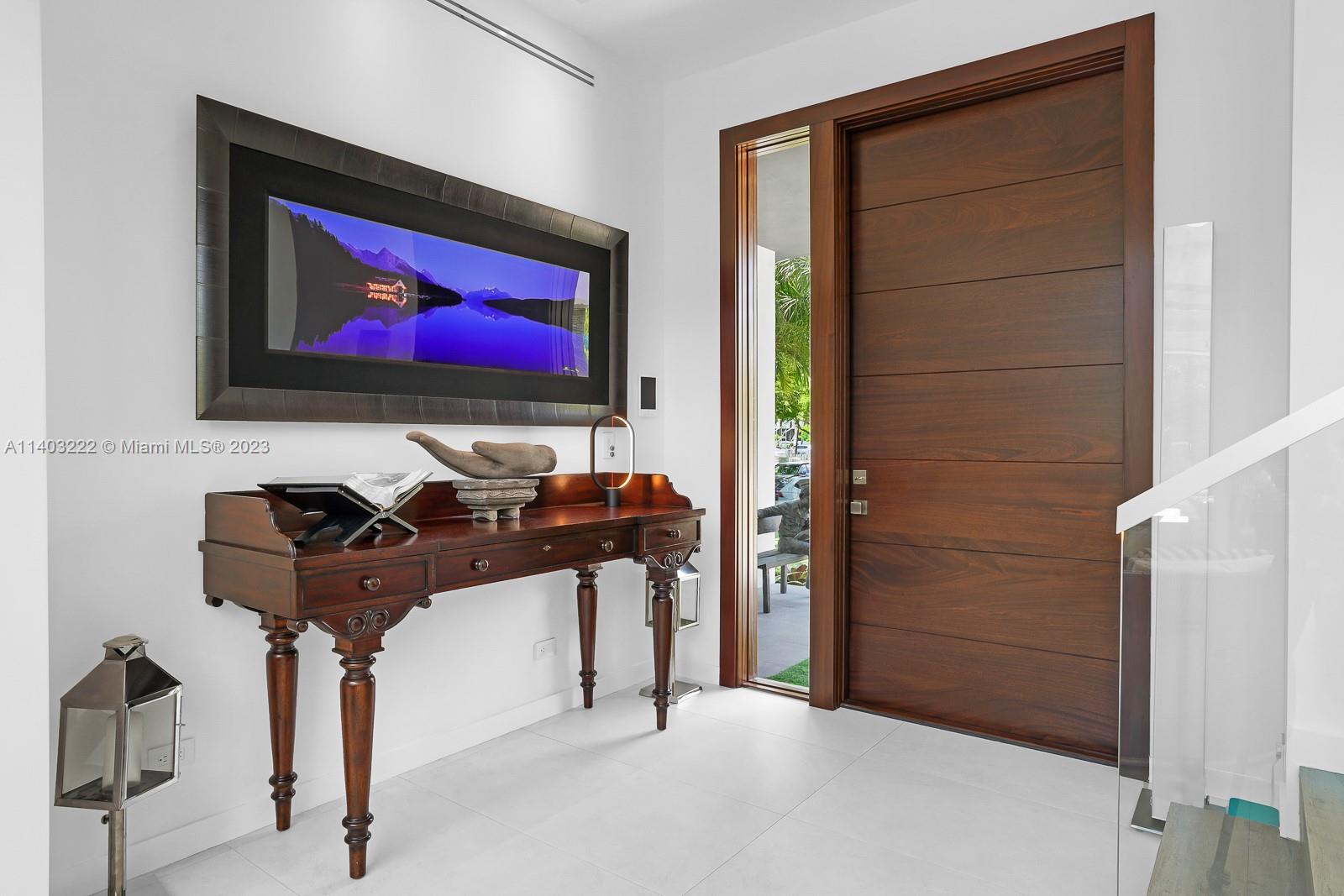 TROPICAL ISLE HOMES SUB 4 - Residential