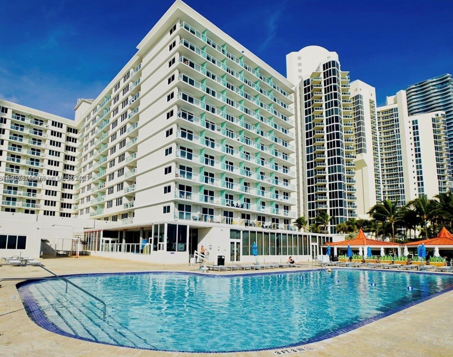 THE AVENTURA BEACH CLUB C - Residential