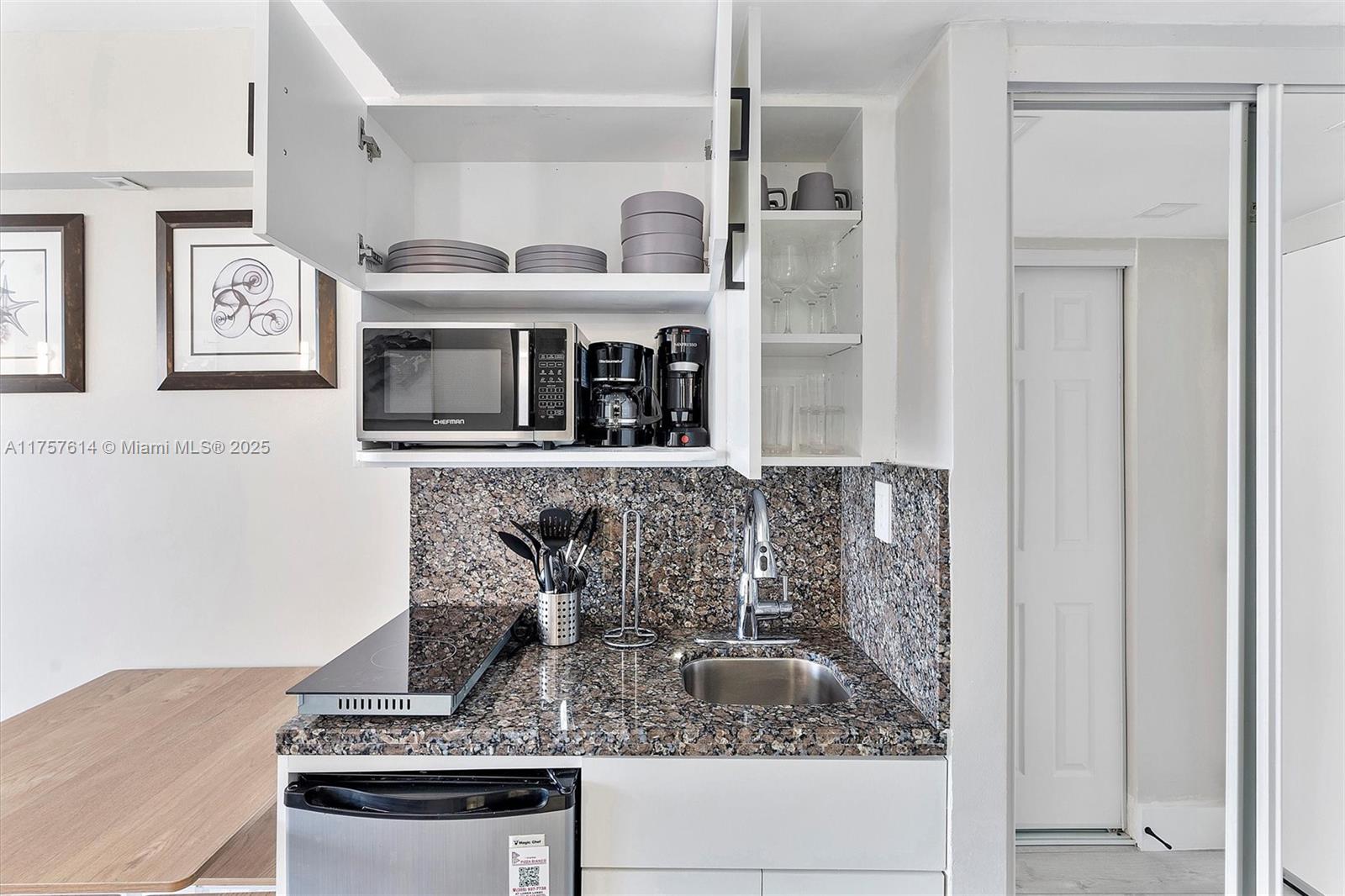 THE AVENTURA BEACH CLUB C - Residential