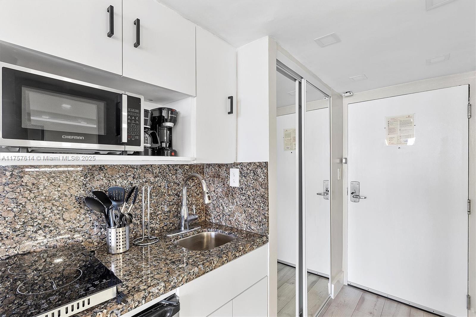 THE AVENTURA BEACH CLUB C - Residential