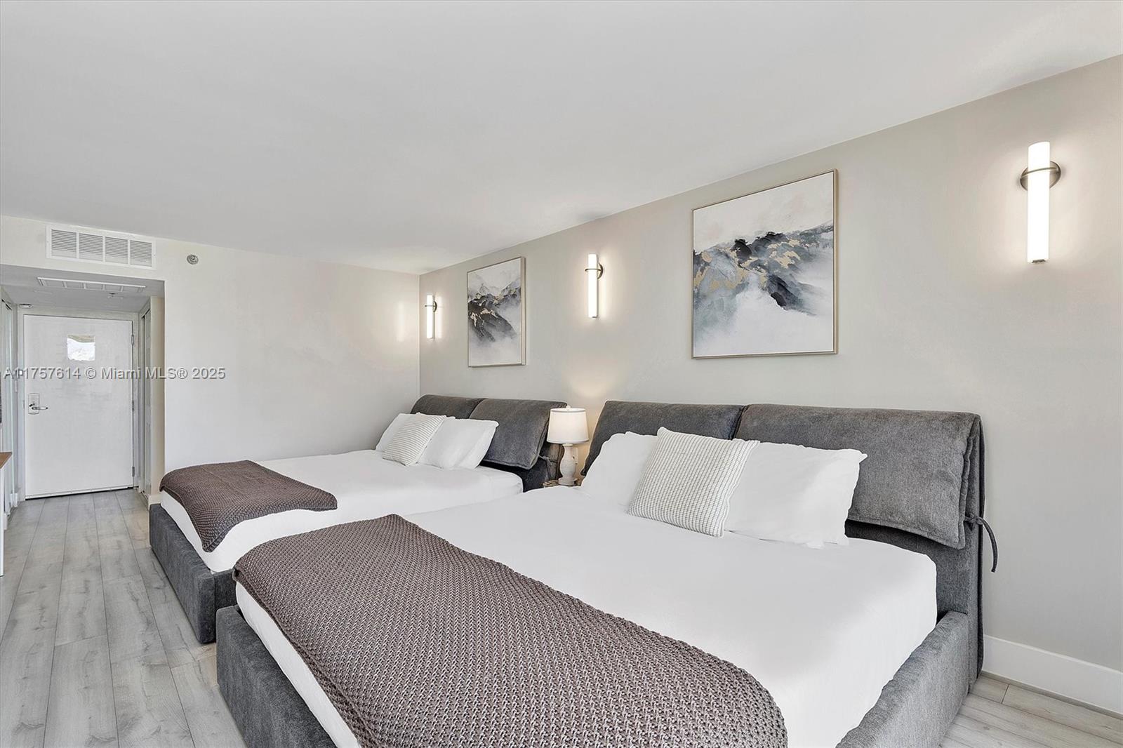 THE AVENTURA BEACH CLUB C - Residential