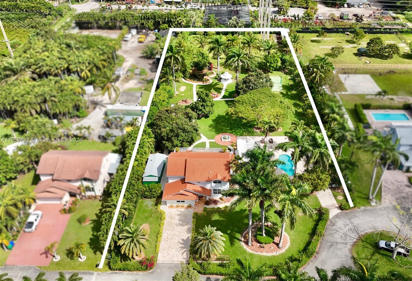 Property for Sale at 6800 Sw 185th Way, Southwest Ranches, Broward County, Florida - Bedrooms: 4 
Bathrooms: 4.5  - $2,100,000