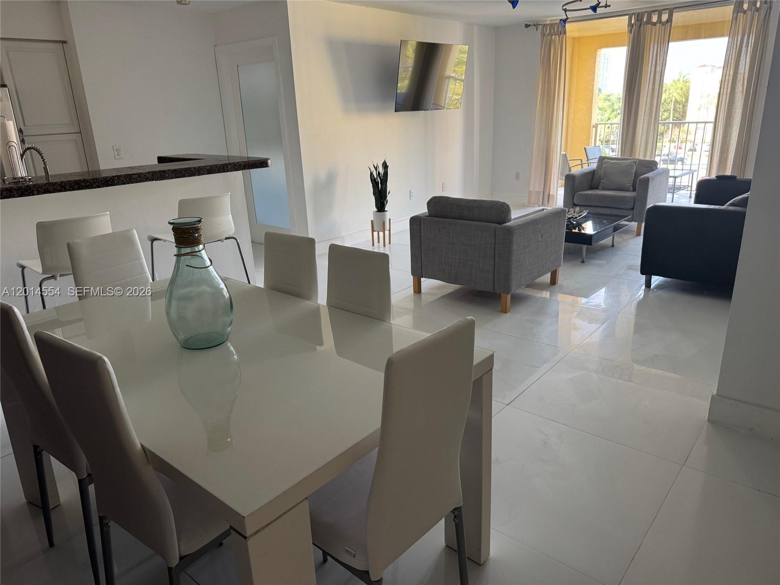 THE YACHT CLUB AT AVENTUR - Residential
