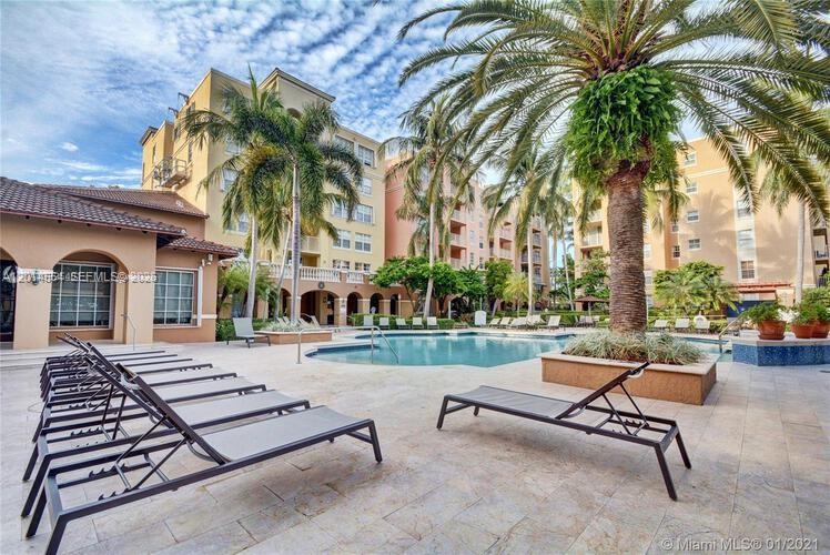THE YACHT CLUB AT AVENTUR - Residential