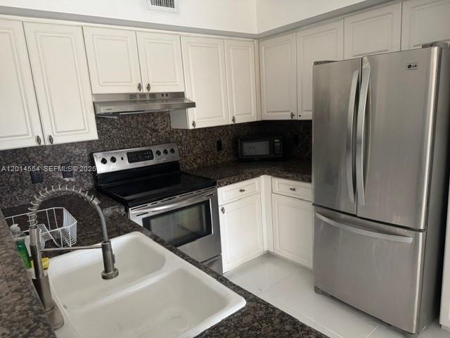 THE YACHT CLUB AT AVENTUR - Residential
