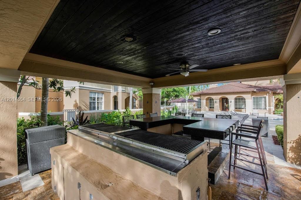 THE YACHT CLUB AT AVENTUR - Residential