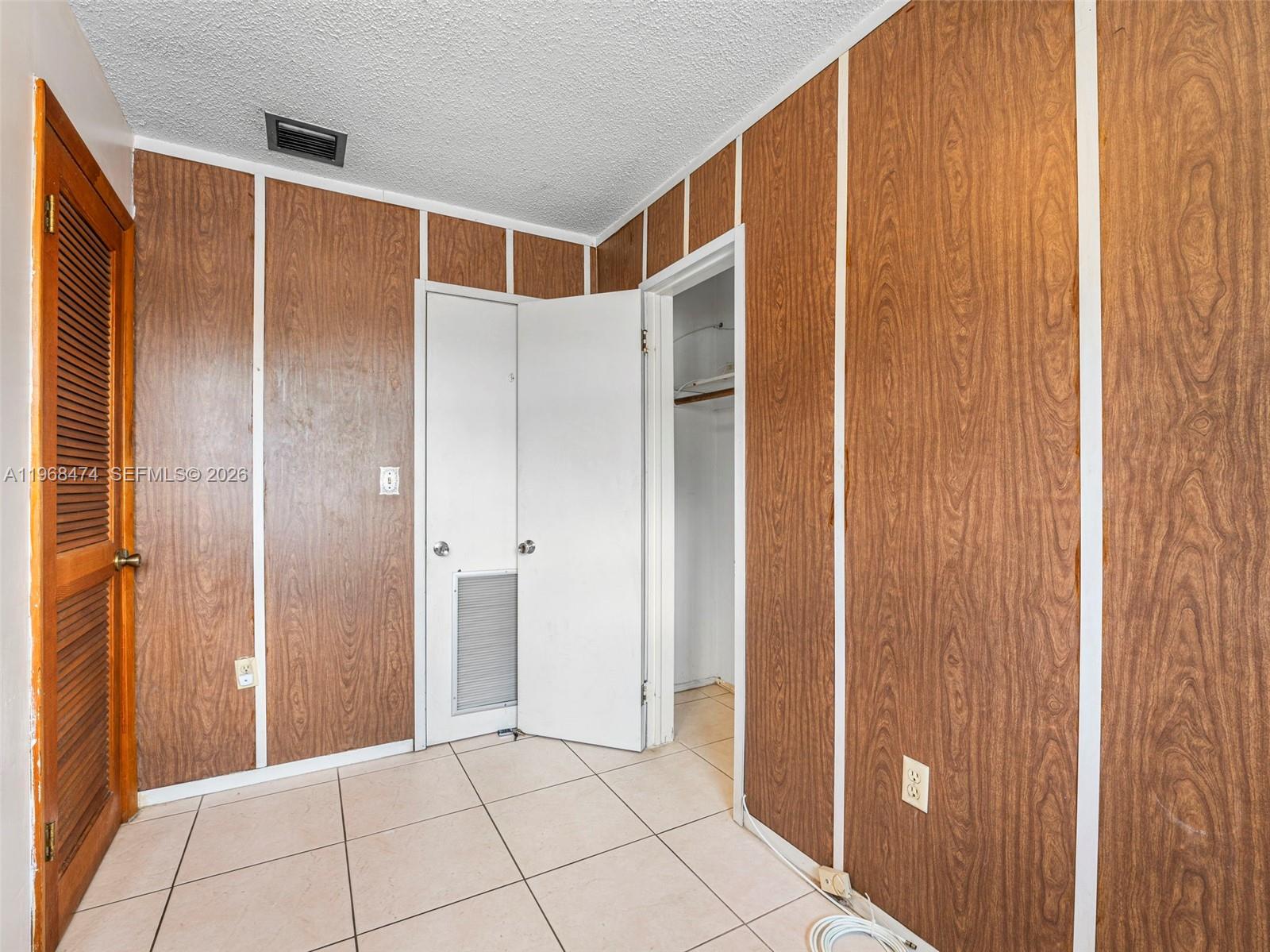 HIALEAH 16 ADDN AMD & REV - Residential