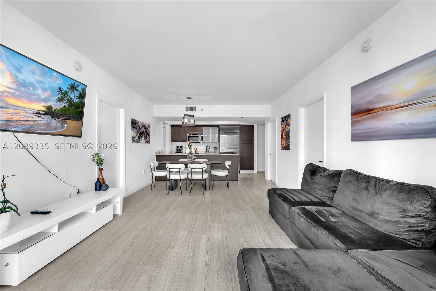 500 Brickell Ave 1605