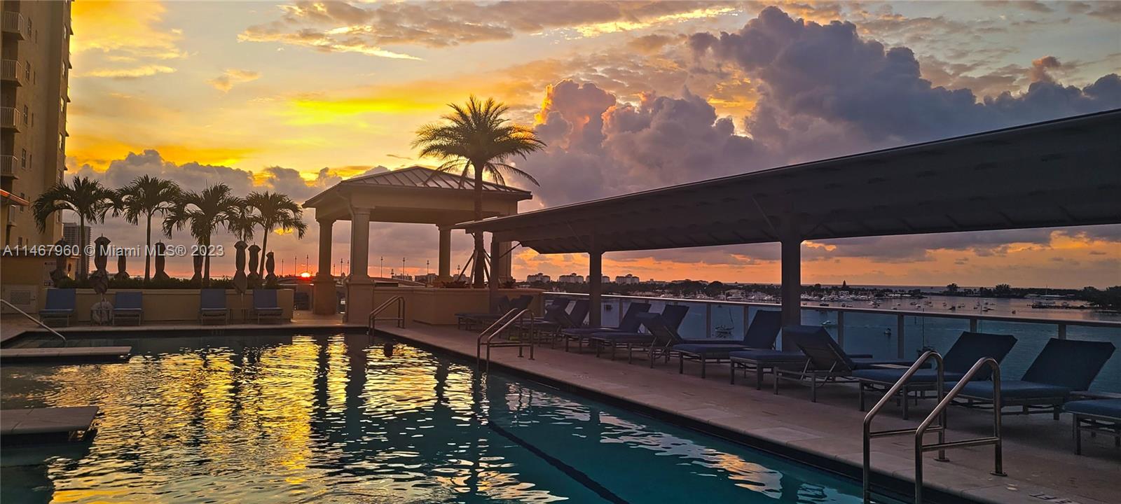 MARINA GRANDE - Residential