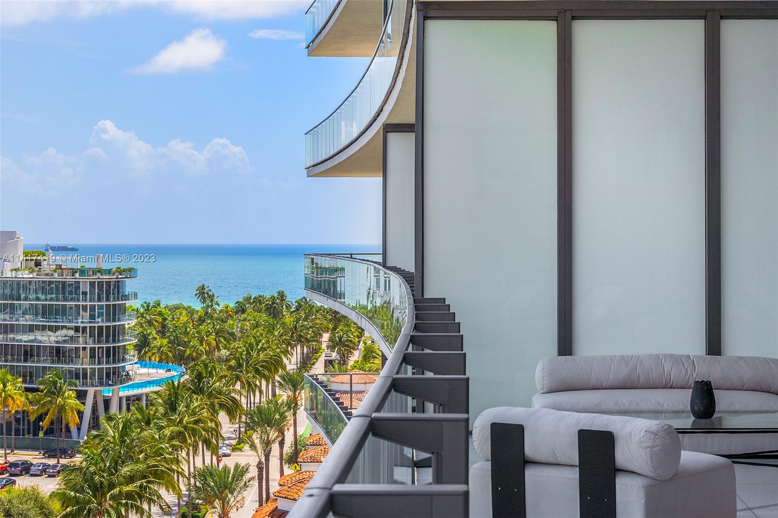 APOGEE CONDO - Residential