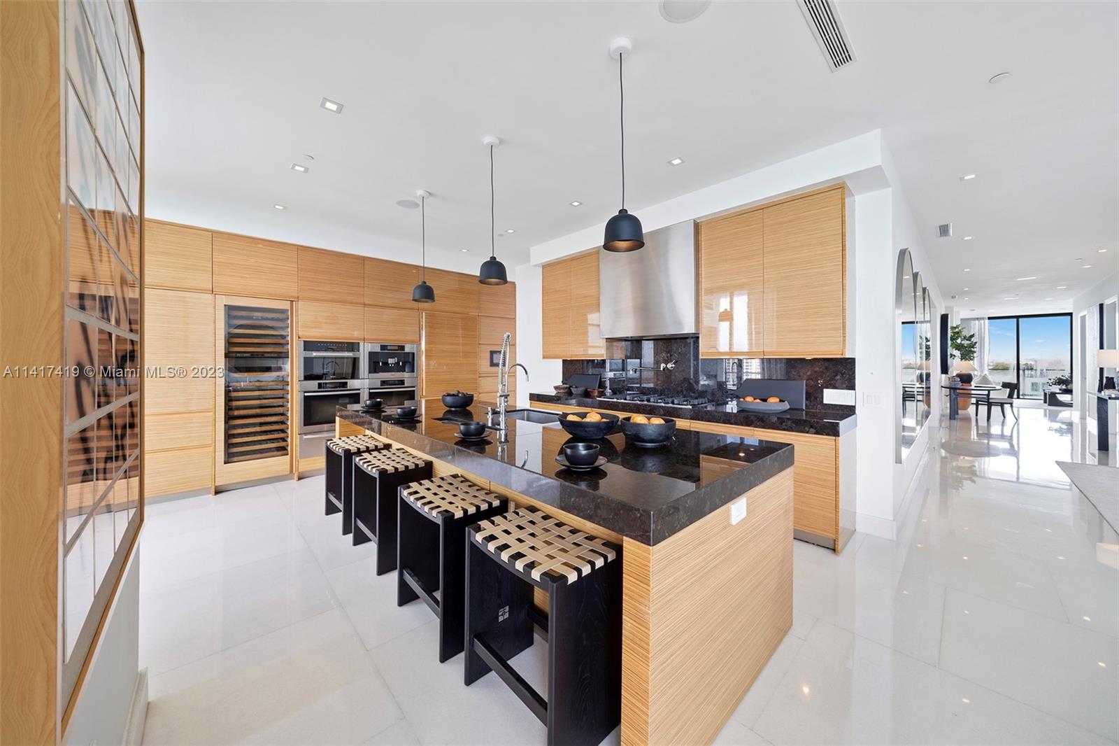 APOGEE CONDO - Residential