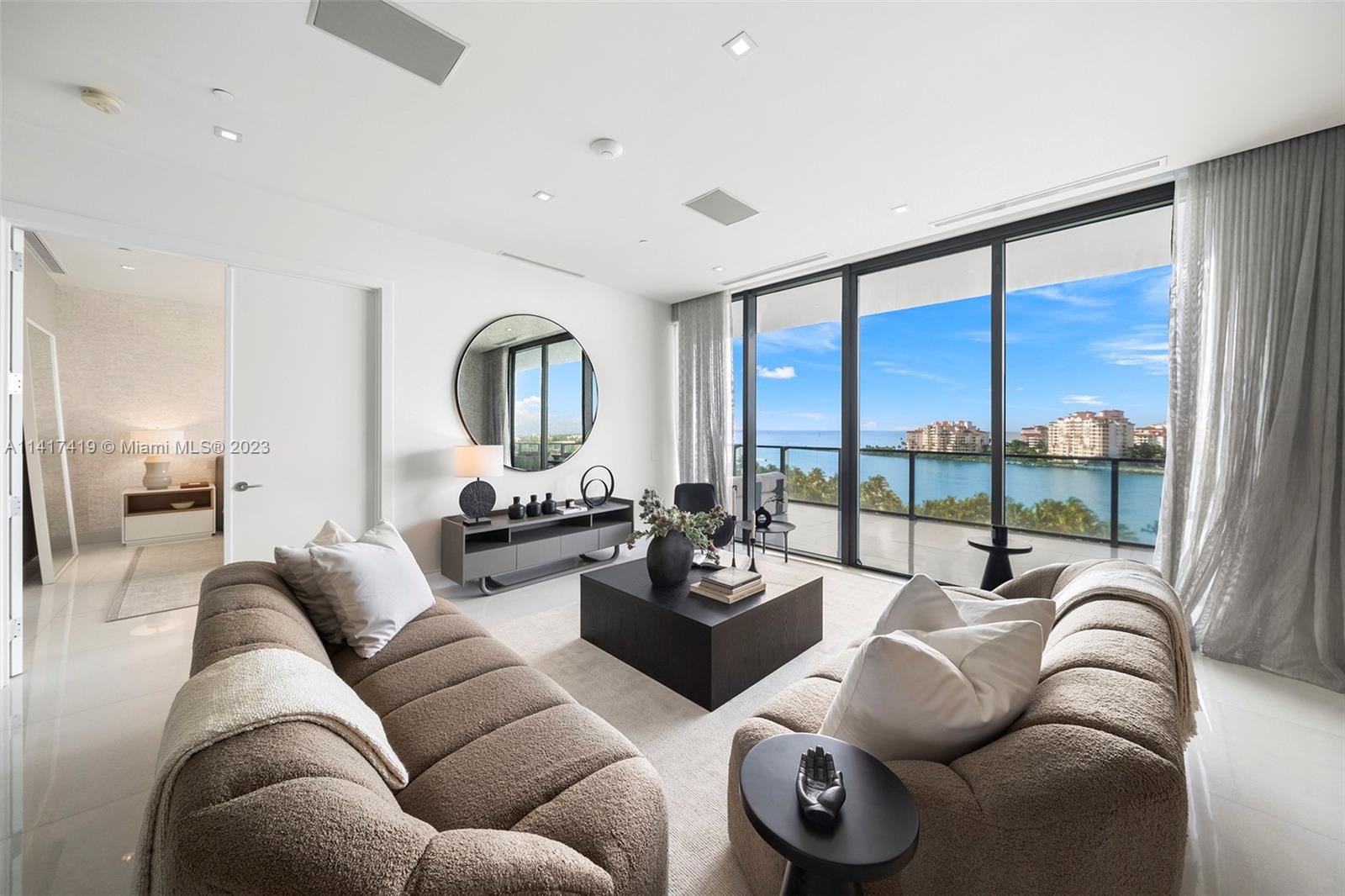 APOGEE CONDO - Residential