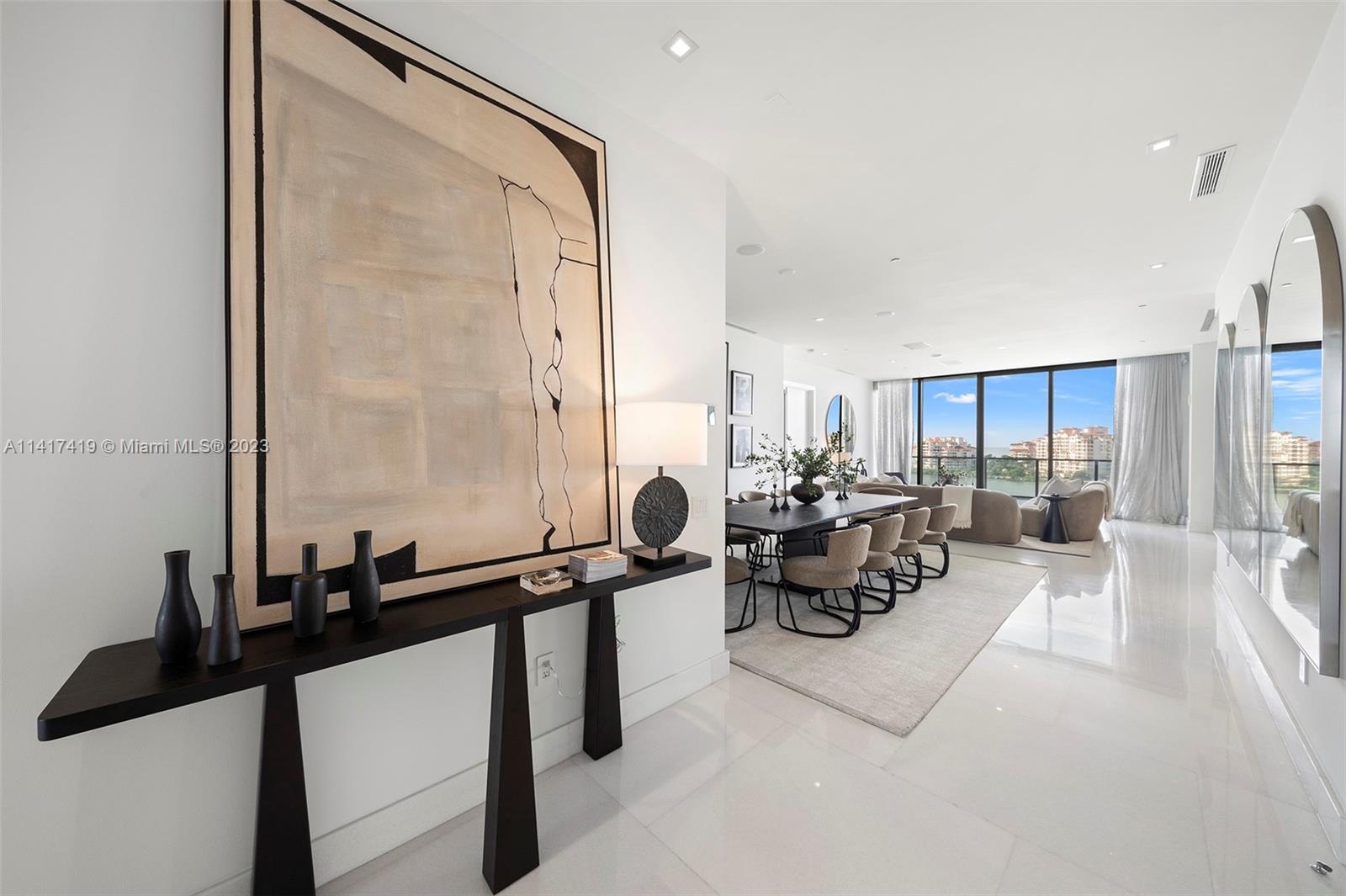 APOGEE CONDO - Residential