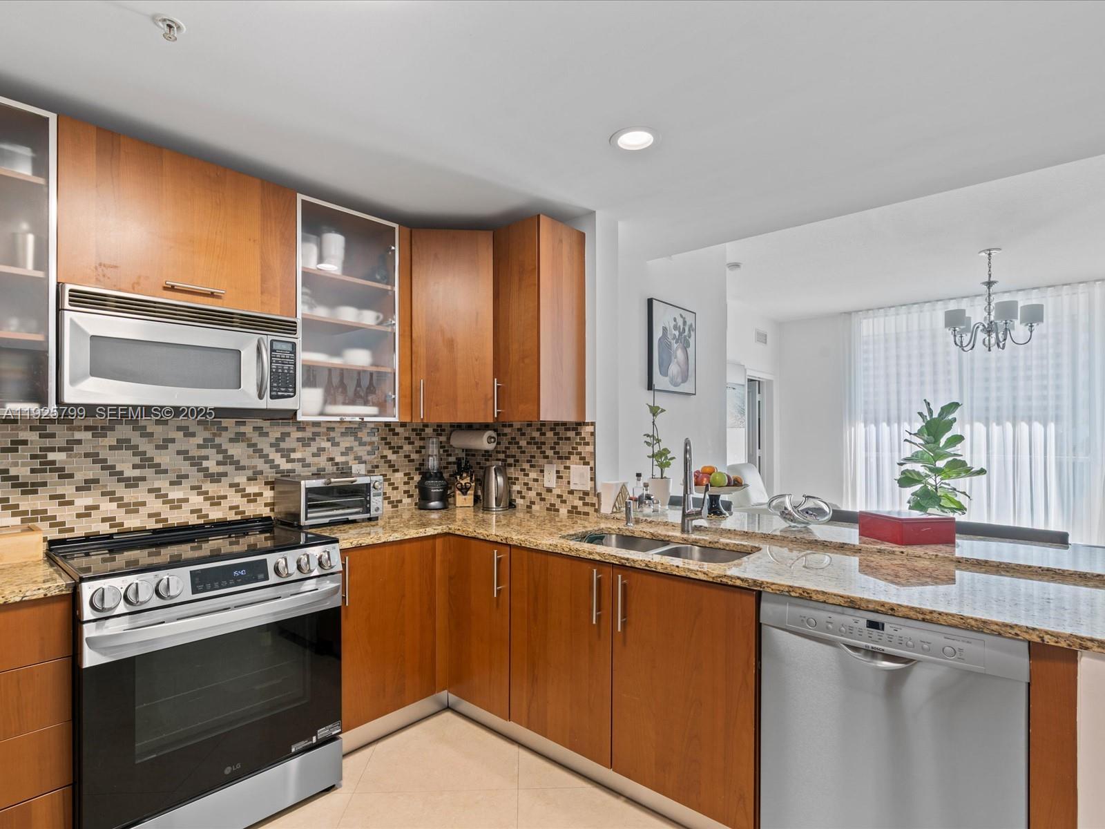 OCEAN MARINE YACHT CLUB C - Residential