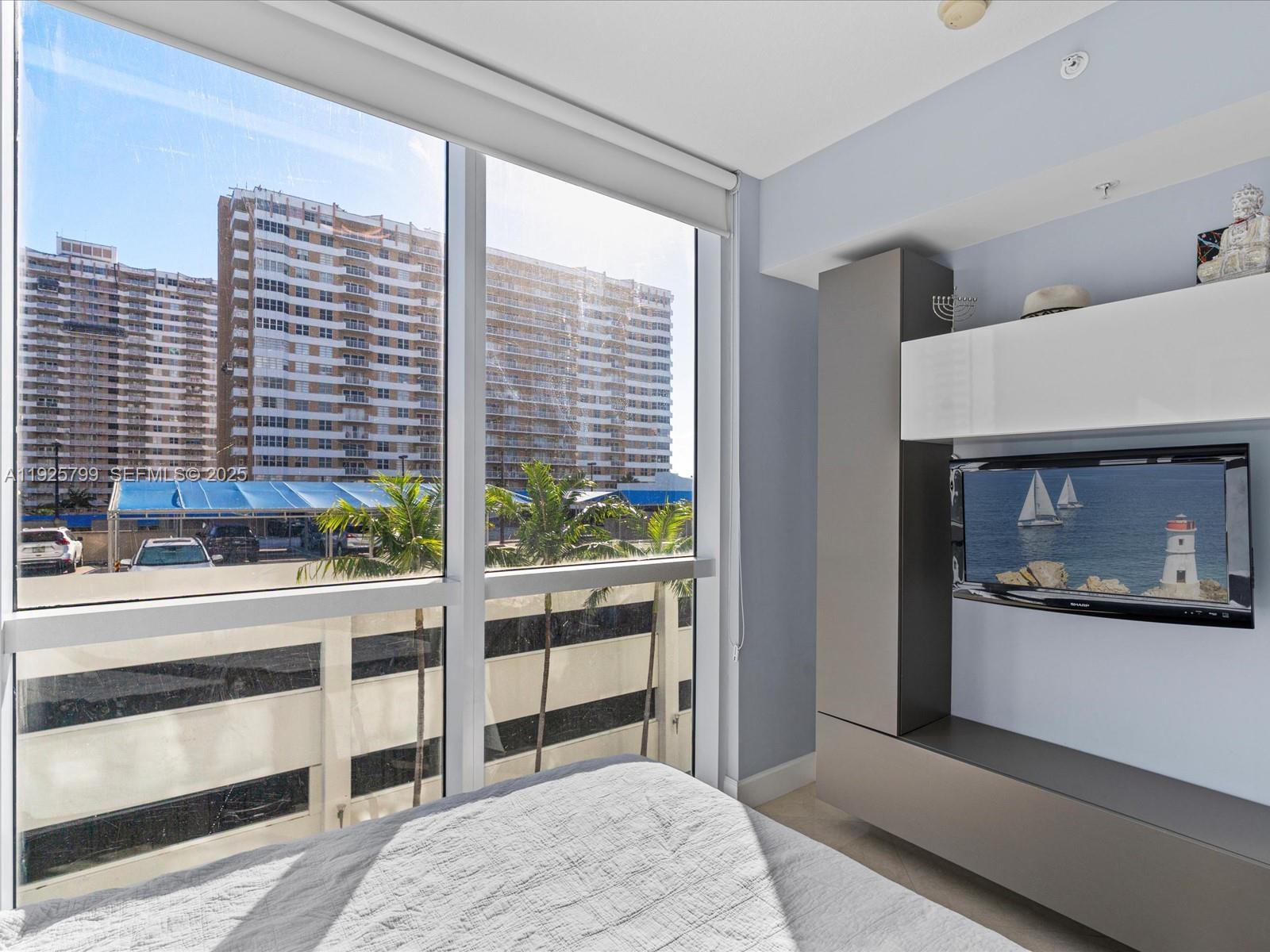 OCEAN MARINE YACHT CLUB C - Residential