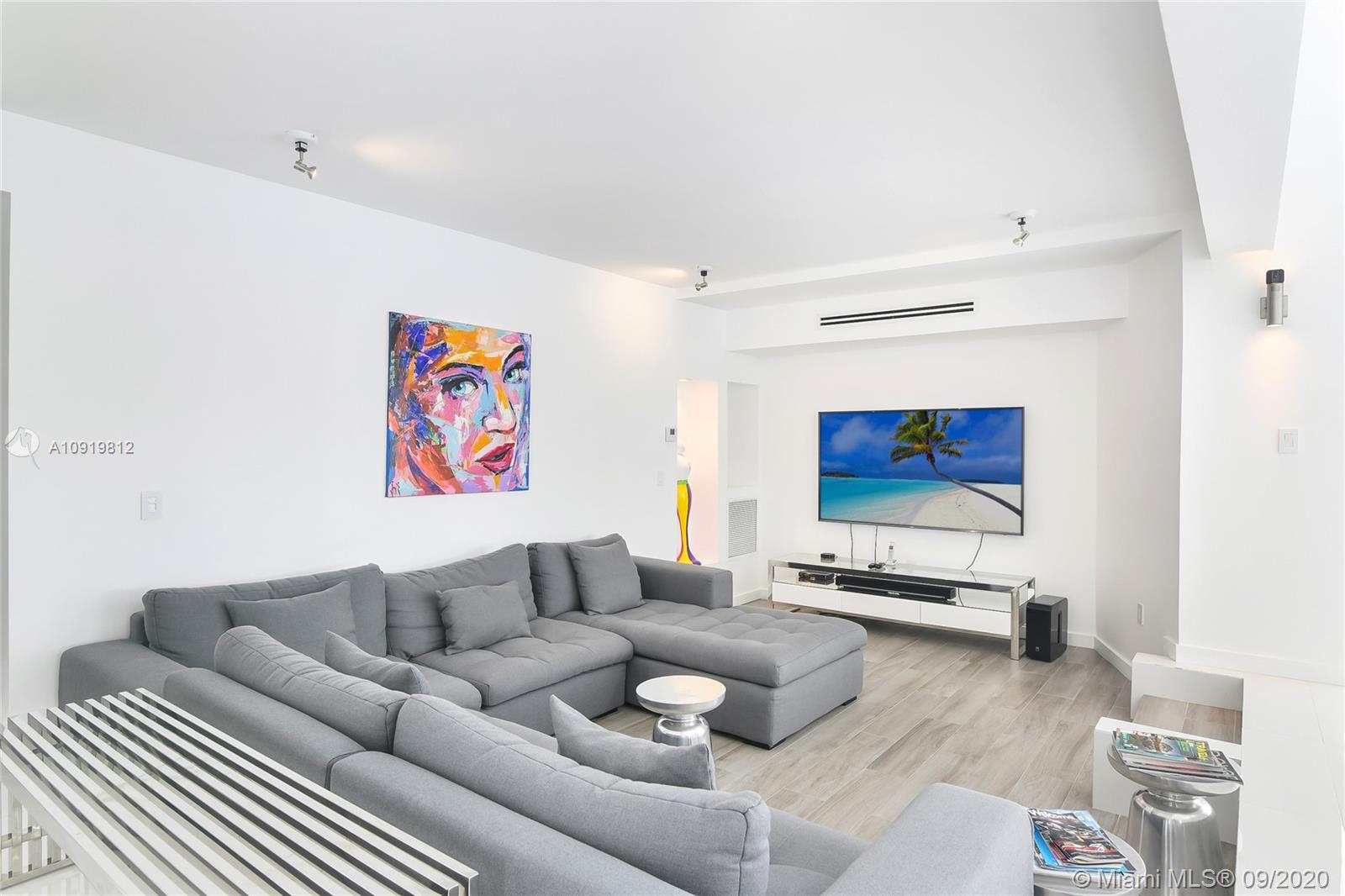 TREASURE ISLAND - Residential