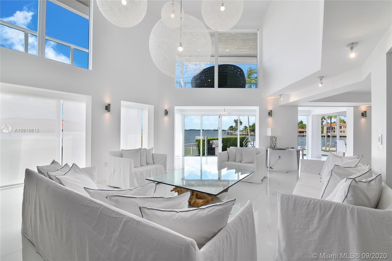 TREASURE ISLAND - Residential