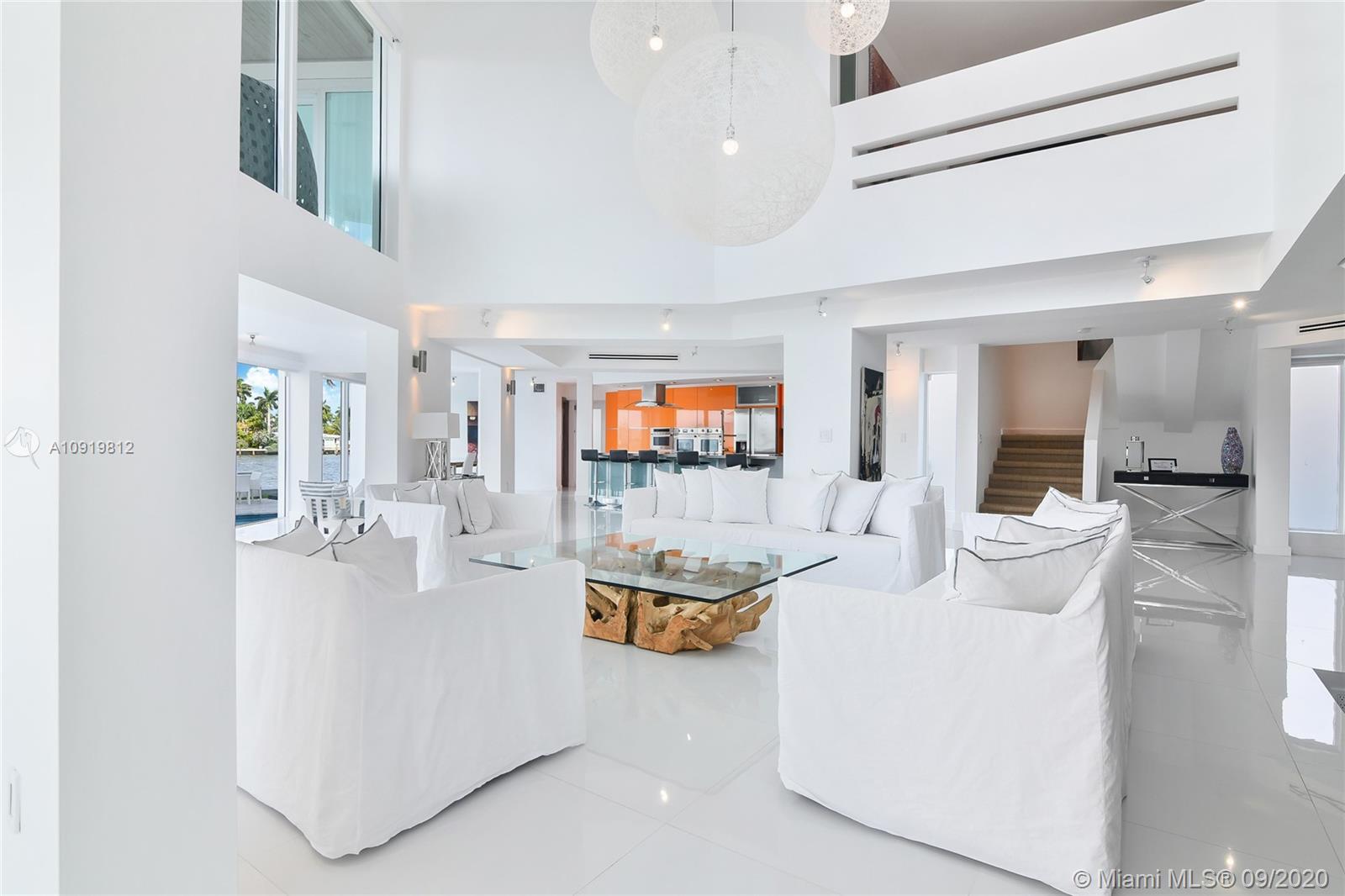 TREASURE ISLAND - Residential